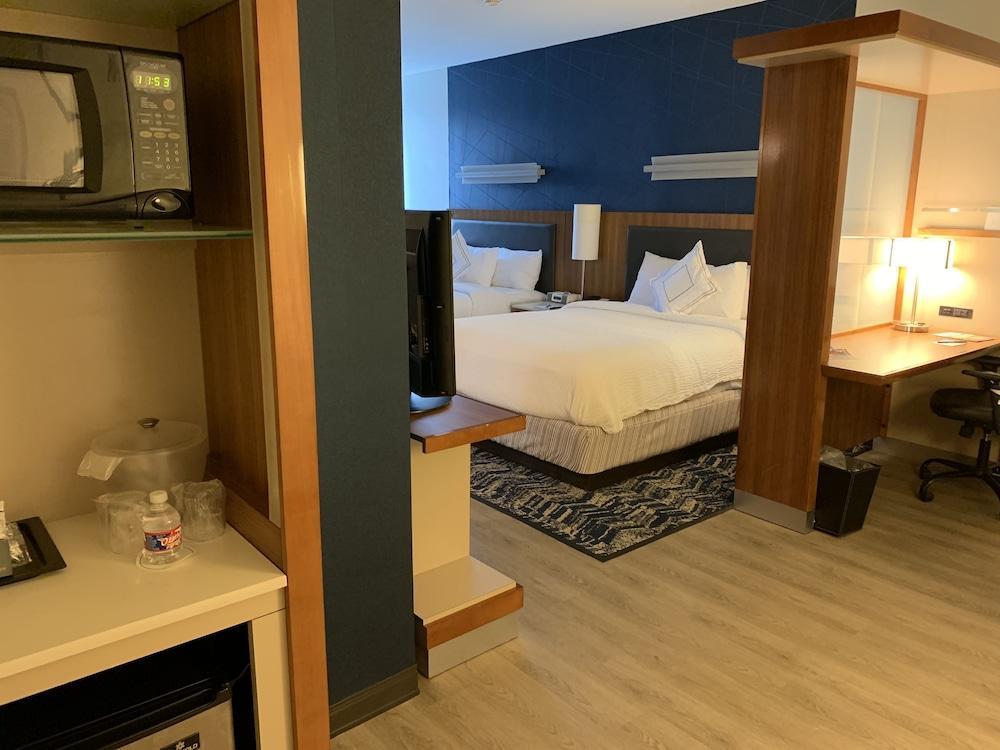 Springhill Suites By Marriott Houston Бейтаун Экстерьер фото