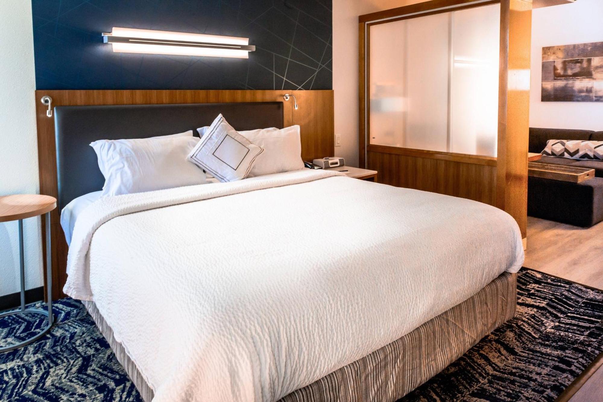 Springhill Suites By Marriott Houston Бейтаун Экстерьер фото